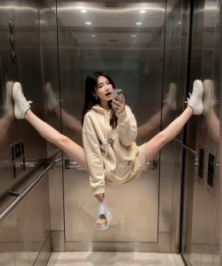 AI生成电梯一字马美女制作教程，条条流量上万，别再在外面被割韭菜了，全流程实操-葛仙仙资源库